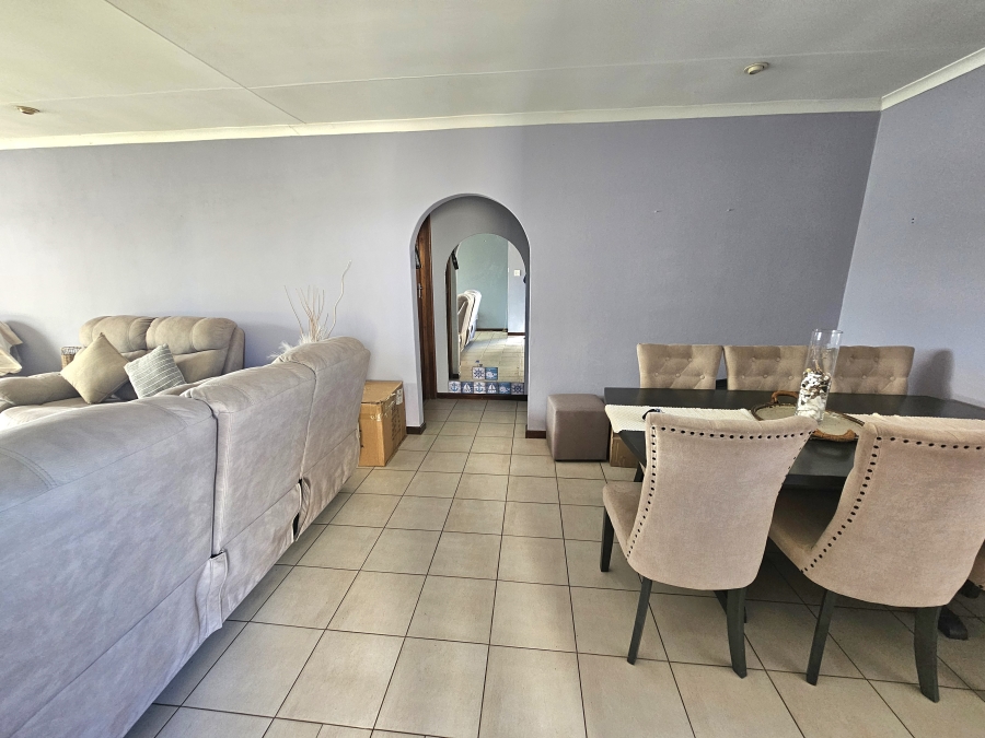 To Let 3 Bedroom Property for Rent in Beacon Bay Eastern Cape